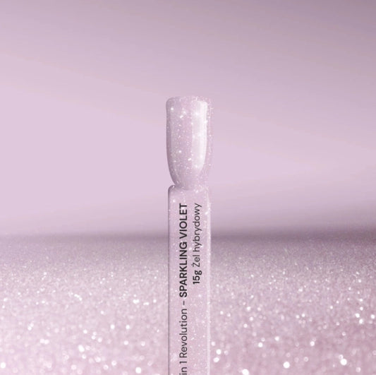 Close-up colour swatch of Silcare 10in1 Revolution Sparkling Violet Builder Gel in a Bottle (BIAB). Soft sparkling violet shade with fine shimmer and a glossy finish, ideal for strengthening natural nails, BIAB overlays, structured manicures, short nail extensions, and long-lasting salon-quality wear.