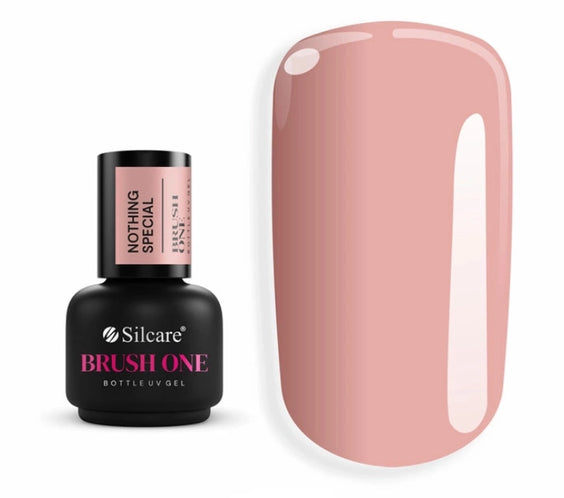 Silcare Brush One Nothing Special BIAB Builder Gel bottle displayed beside a glossy natural nude pink colour swatch on a white background. Professional Builder Gel in a Bottle with a self-levelling formula, ideal for natural nail strengthening, overlays, short extensions and long-lasting salon-quality manicures.